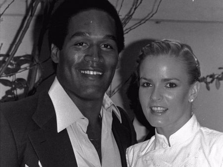 ͳ -ѳ (Nicole Brown-Simpson): , , , 