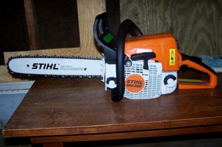 Stihl MS 250: , 