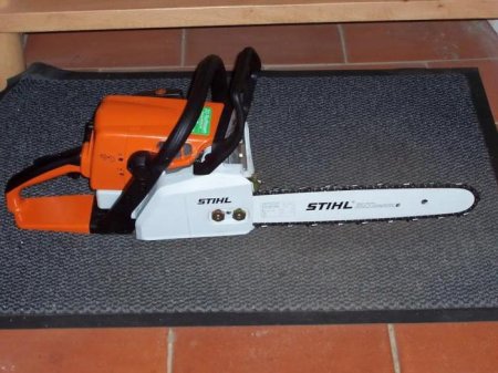 Stihl MS 250: , 