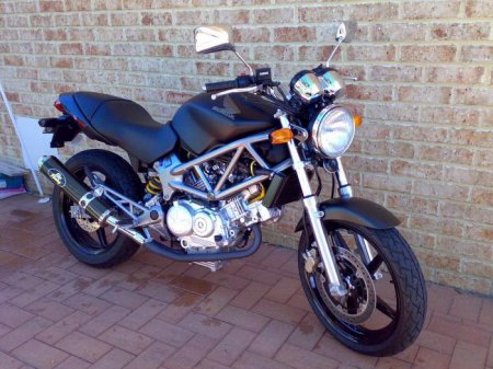 VTR 250 (Honda):  , , , 