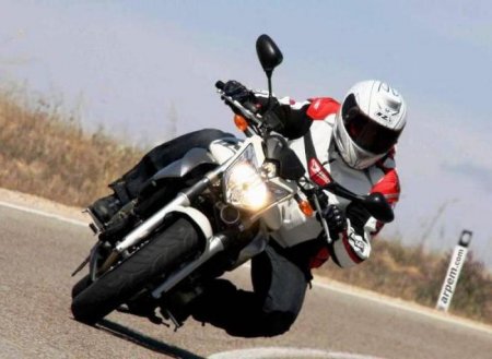 Yamaha XJ6:  ,  , 