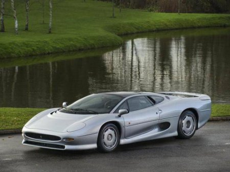 Jaguar XJ220:     