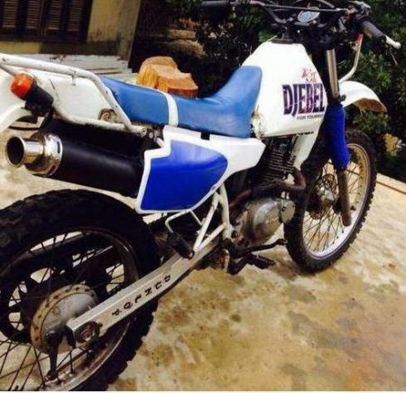   Suzuki Djebel 200: ,    