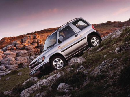 Mitsubishi Pajero Pinin:    