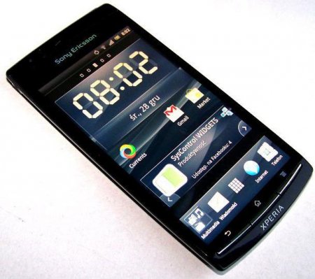   Sony Ericsson LT18i: ,   