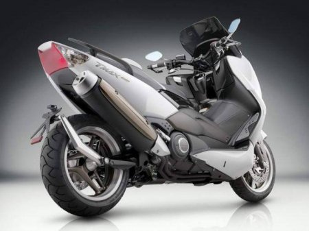 " - 500" (Yamaha T-Max 500):  ,   .  