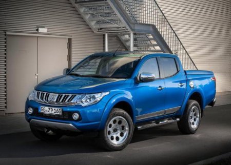  Mitsubishi L200:      