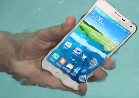 Samsung S5 Mini: , ,   