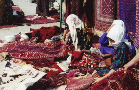 Туркменські килими: огляд, види, виробництво та відгуки