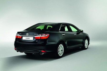 "-" (7 ): , -, .  Toyota Camry VII 