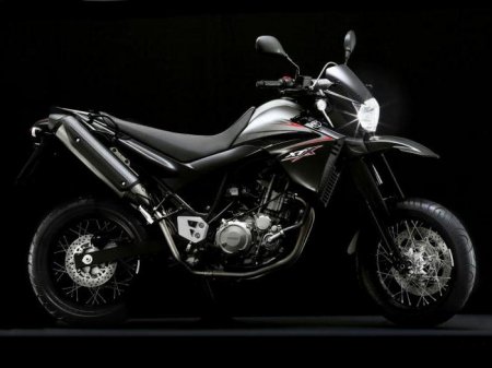  Yamaha XT660X:    