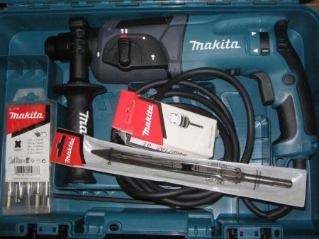  Makita HR 2470.  ():  