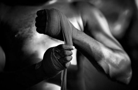 Як потрібно правильно бинтувати руки боксерськими бинтами