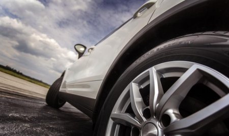  Nokian Hakka Black SUV ()