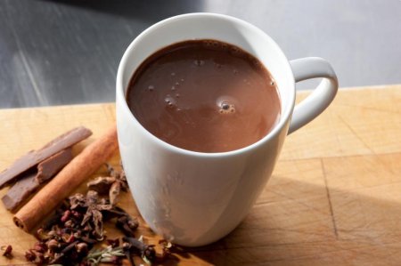 Гарячий шоколад: склад, рецепт приготування в домашніх умовах