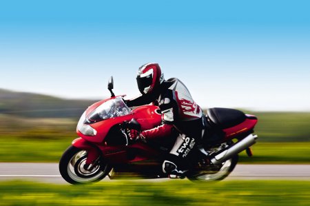 Suzuki TL1000R: ,  , ,  