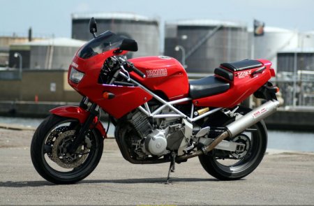 Спортивний мотоцикл Yamaha TRX 850: огляд, технічні характеристики, відгуки