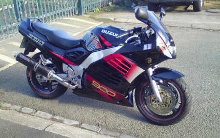 Suzuki RF 900:  ,   