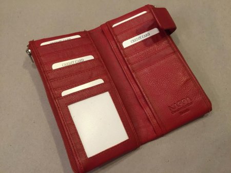 Як почистити шкіряний гаманець: колірна гамма, застосування спеціальних засобів і покрокова інструкція